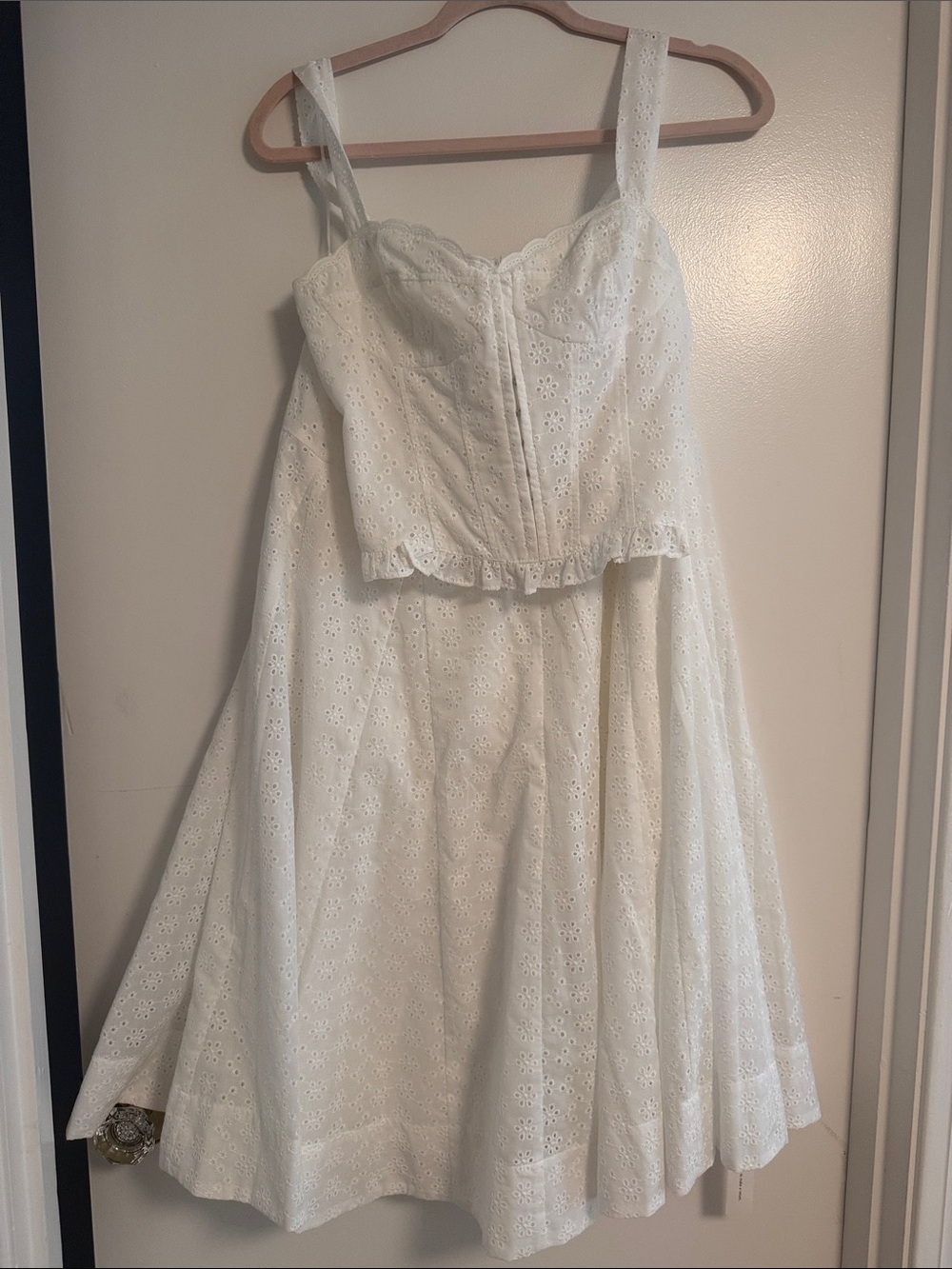 Reformation White Textured Midi Skirt Set - Sleeveless Corset Top & A-Line Skirt - Picture 5 of 5
